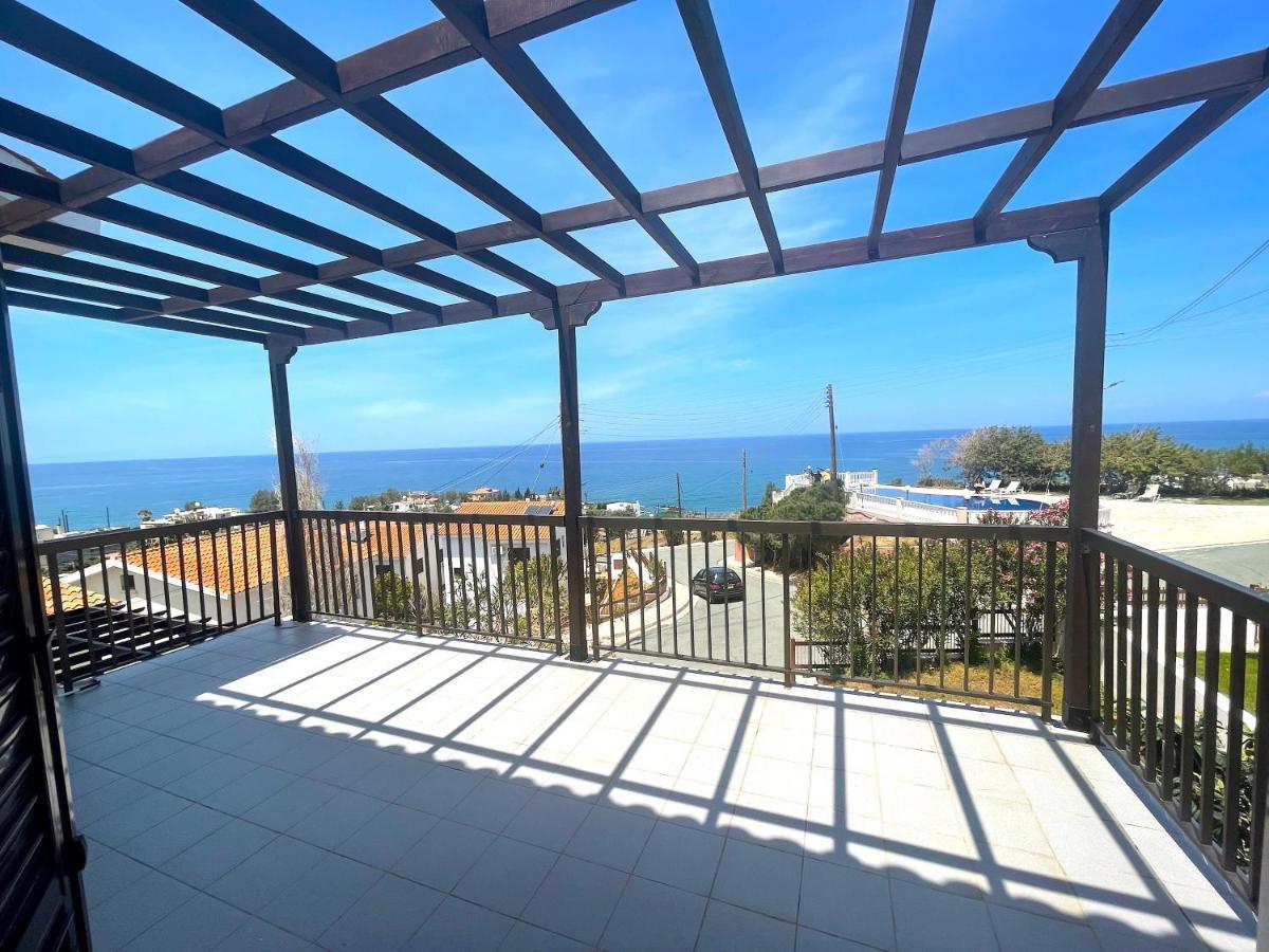 Nysa7 * Pafos